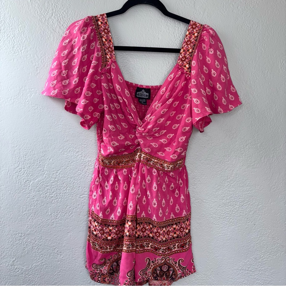 Angie Pink Boho Vibes Printed V-Neck Short Sleeve Romper size large